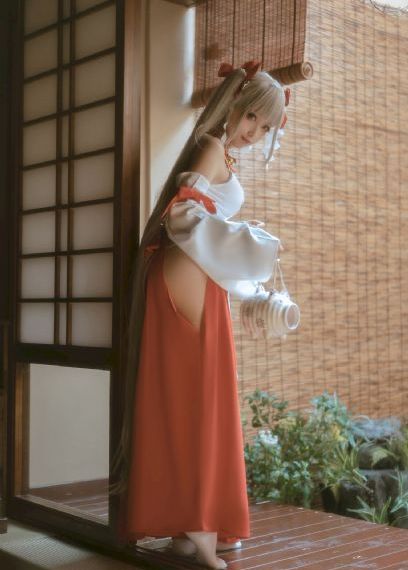 欧美女装店招_HD在线播放