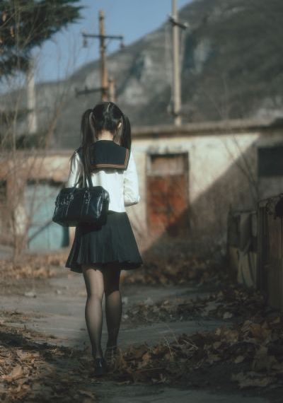欧美经典电影美女吻戏_BD韩语在线播放