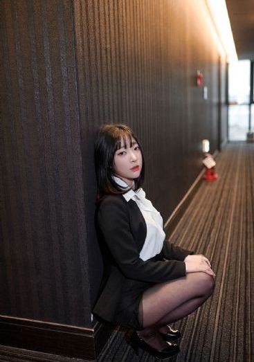 欧美人妖100_DVD全集在线观看