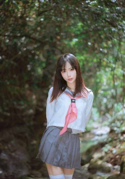 欧美女生头像漂亮_高清在线手机播放