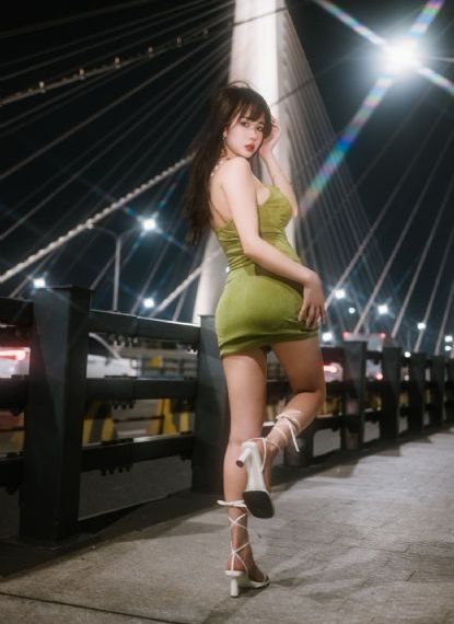 欧美成人精品av免费观摩自慰_高清免费HD高清完整电影